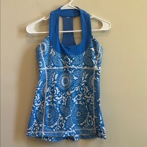 Lululemon Tank Top 6 Blue White Scoop Neck Bra Beachy Floral Yoga Run